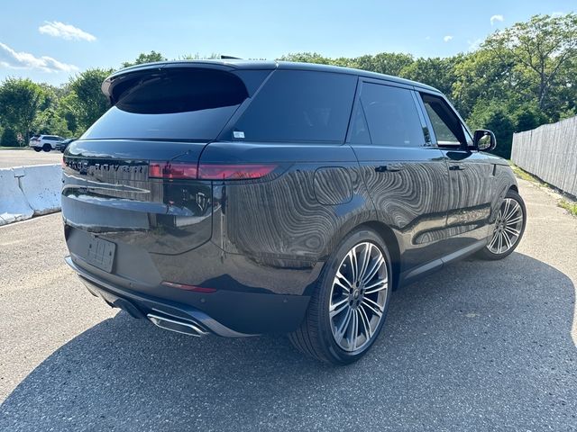 2025 Land Rover Range Rover Sport SE