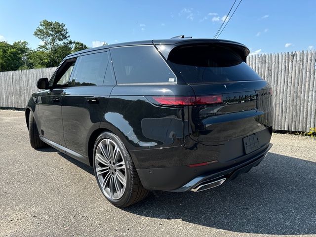 2025 Land Rover Range Rover Sport SE