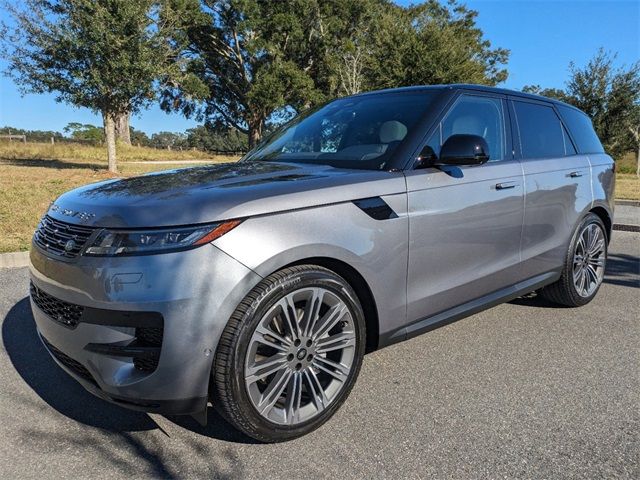 2025 Land Rover Range Rover Sport SE