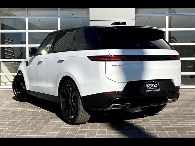 2025 Land Rover Range Rover Sport SE