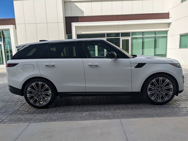 2025 Land Rover Range Rover Sport SE