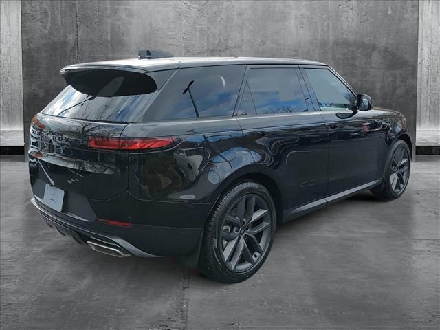 2025 Land Rover Range Rover Sport SE