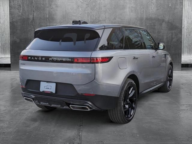 2025 Land Rover Range Rover Sport SE