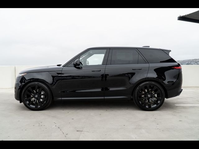 2025 Land Rover Range Rover Sport SE