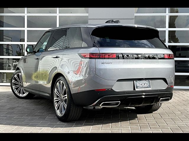 2025 Land Rover Range Rover Sport SE