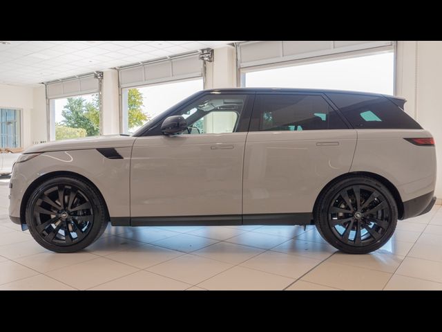 2025 Land Rover Range Rover Sport SE