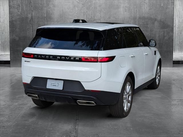 2025 Land Rover Range Rover Sport SE