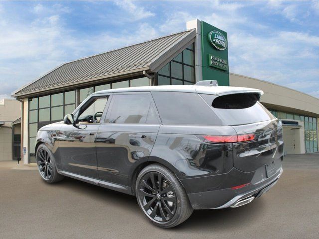 2025 Land Rover Range Rover Sport SE