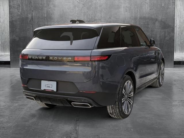 2025 Land Rover Range Rover Sport SE