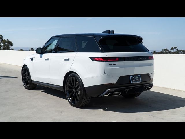 2025 Land Rover Range Rover Sport SE