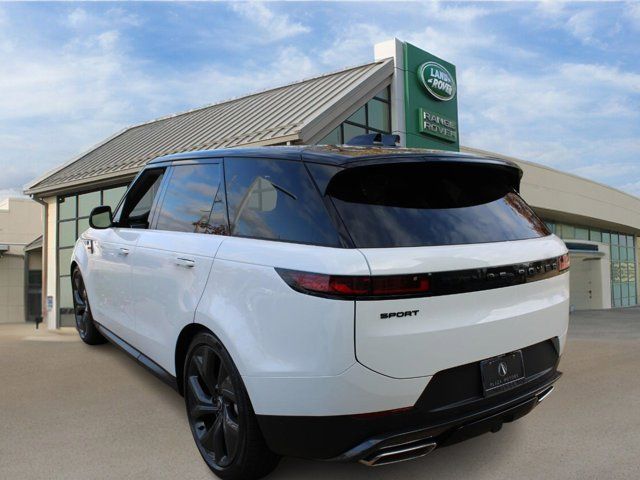 2025 Land Rover Range Rover Sport SE