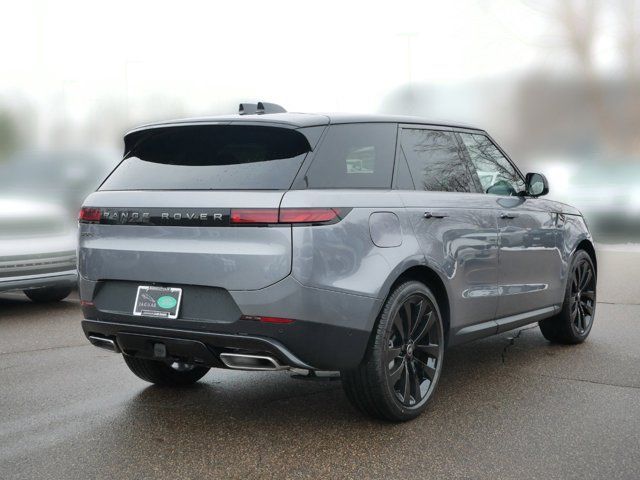 2025 Land Rover Range Rover Sport SE