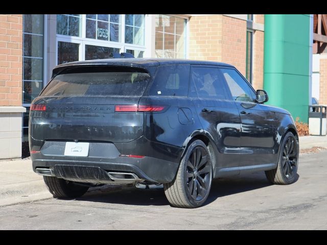 2025 Land Rover Range Rover Sport SE