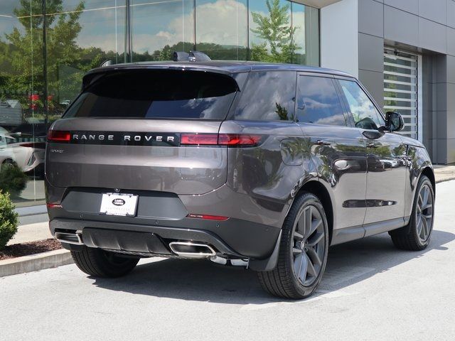 2025 Land Rover Range Rover Sport SE