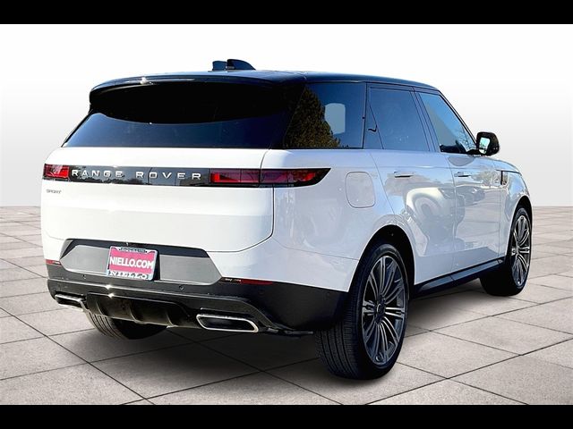 2025 Land Rover Range Rover Sport SE