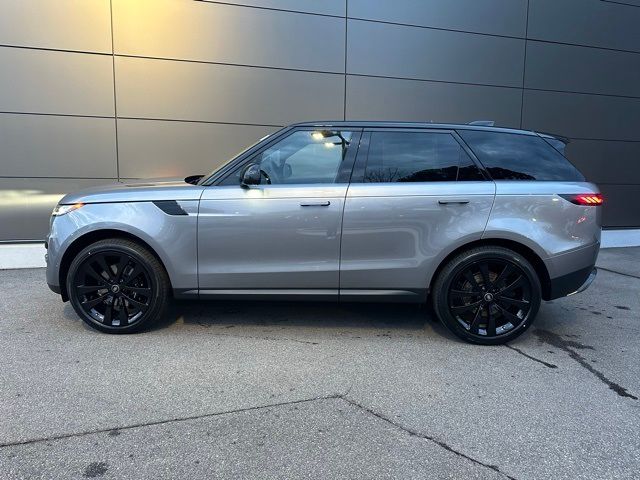 2025 Land Rover Range Rover Sport SE