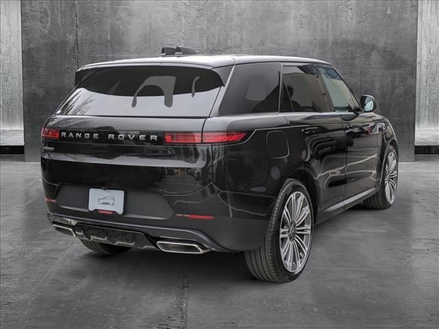 2025 Land Rover Range Rover Sport SE