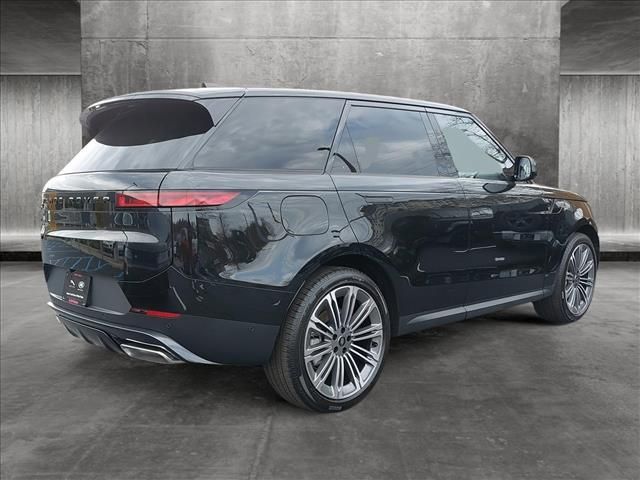 2025 Land Rover Range Rover Sport SE