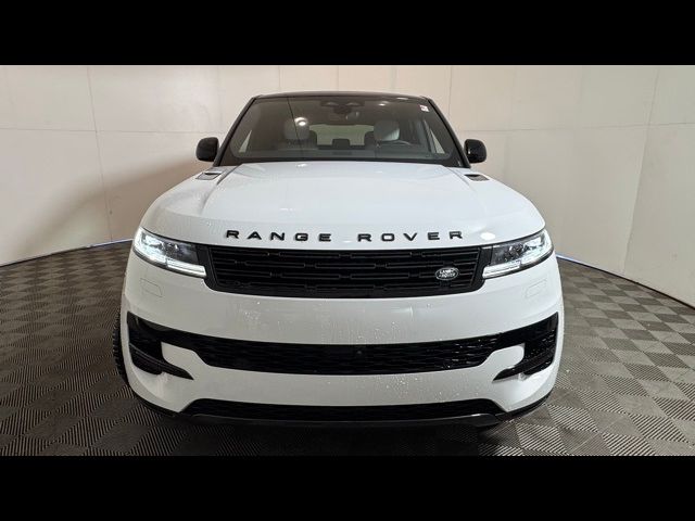 2025 Land Rover Range Rover Sport SE