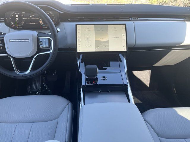 2025 Land Rover Range Rover Sport SE