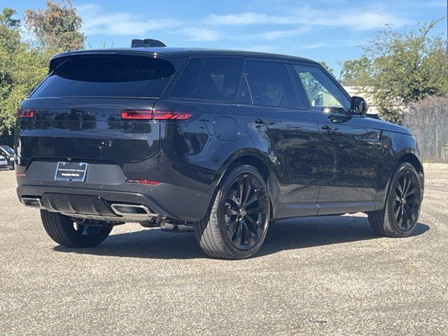 2025 Land Rover Range Rover Sport SE