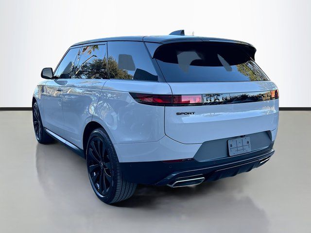 2025 Land Rover Range Rover Sport SE