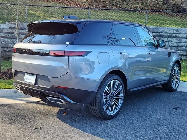 2025 Land Rover Range Rover Sport SE