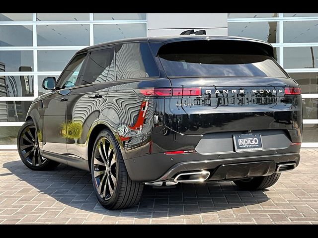 2025 Land Rover Range Rover Sport SE