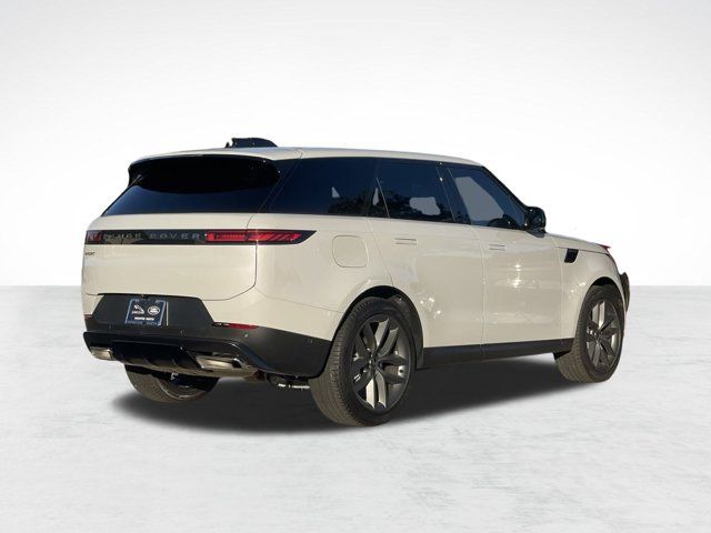 2025 Land Rover Range Rover Sport SE