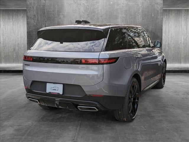 2025 Land Rover Range Rover Sport SE