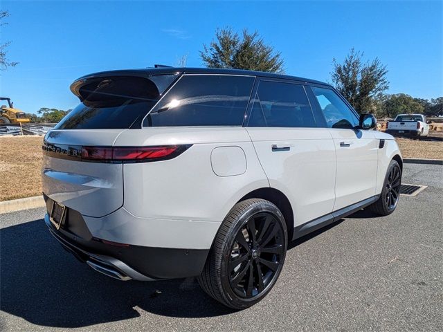 2025 Land Rover Range Rover Sport SE