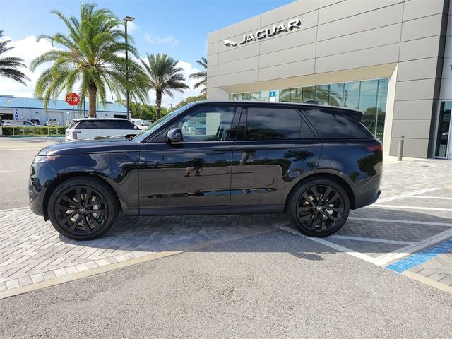 2025 Land Rover Range Rover Sport SE