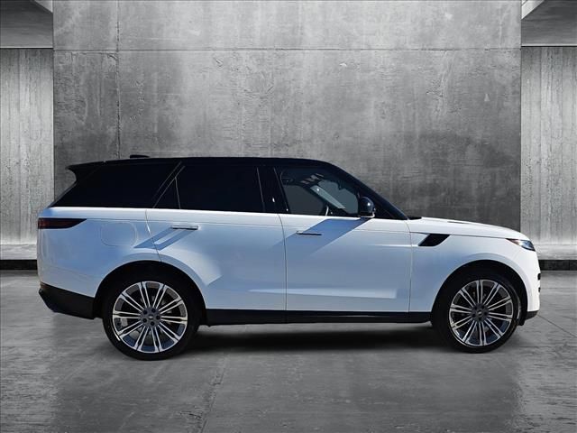 2025 Land Rover Range Rover Sport SE