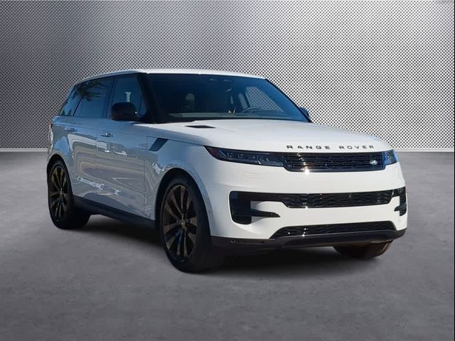 2025 Land Rover Range Rover Sport SE