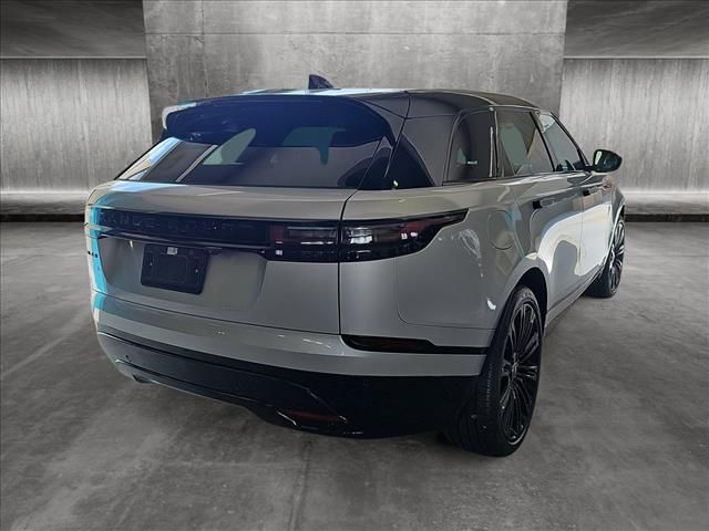 2025 Land Rover Range Rover Velar Dynamic SE