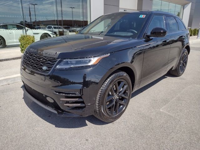 2025 Land Rover Range Rover Velar Dynamic SE