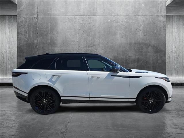 2025 Land Rover Range Rover Velar Dynamic SE