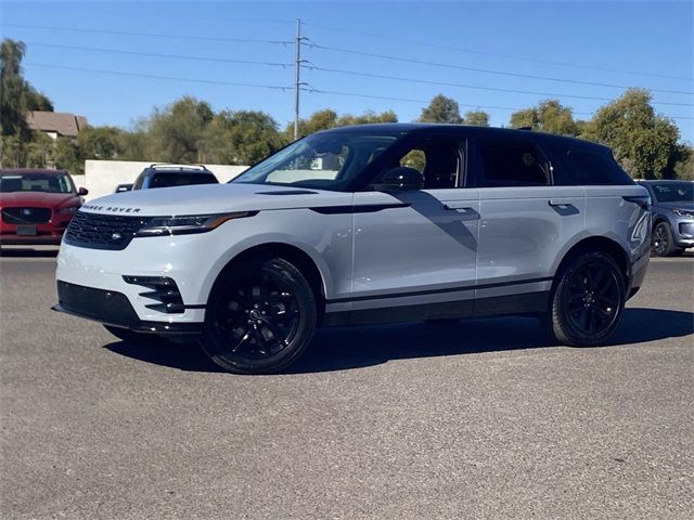 2025 Land Rover Range Rover Velar Dynamic SE