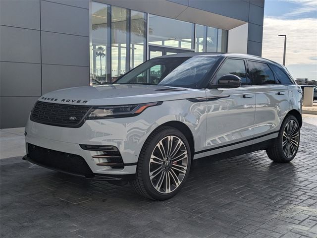 2025 Land Rover Range Rover Velar Dynamic SE