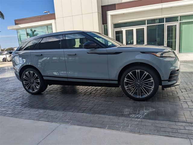 2025 Land Rover Range Rover Velar Dynamic SE