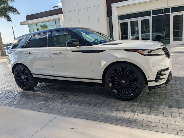 2025 Land Rover Range Rover Velar Dynamic SE