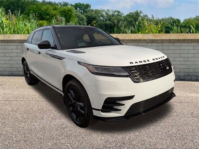 2025 Land Rover Range Rover Velar Dynamic SE