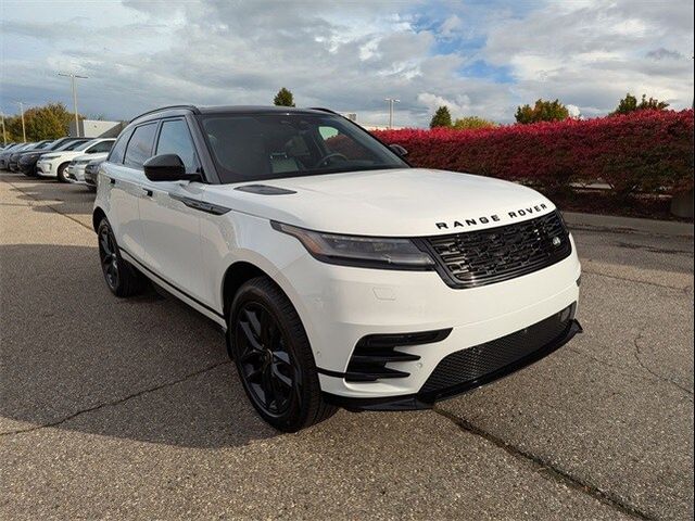 2025 Land Rover Range Rover Velar Dynamic SE