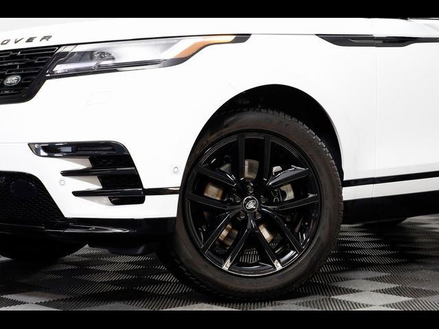 2025 Land Rover Range Rover Velar Dynamic SE