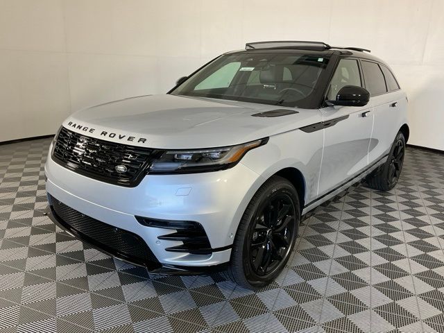 2025 Land Rover Range Rover Velar Dynamic SE