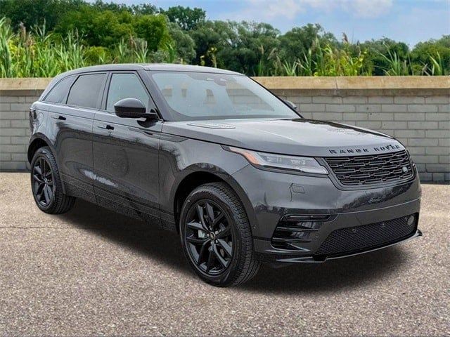 2025 Land Rover Range Rover Velar Dynamic SE