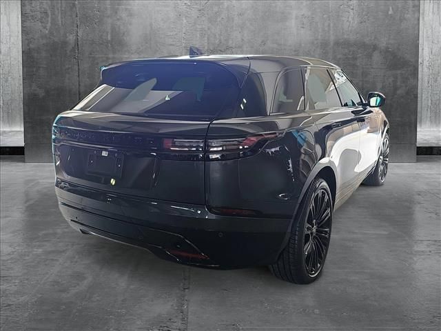 2025 Land Rover Range Rover Velar Dynamic SE