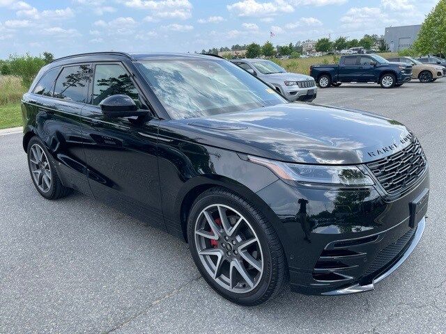 2025 Land Rover Range Rover Velar Dynamic SE