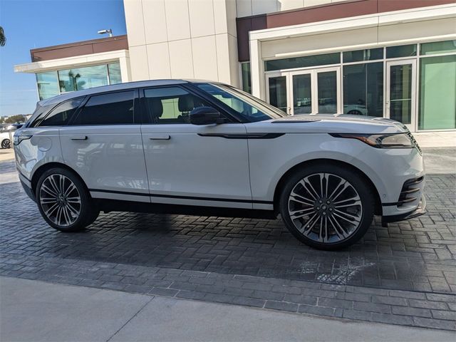 2025 Land Rover Range Rover Velar Dynamic SE