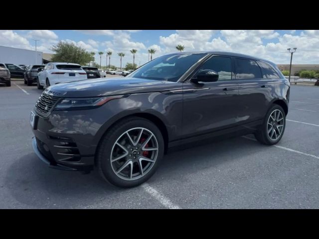 2025 Land Rover Range Rover Velar Dynamic SE